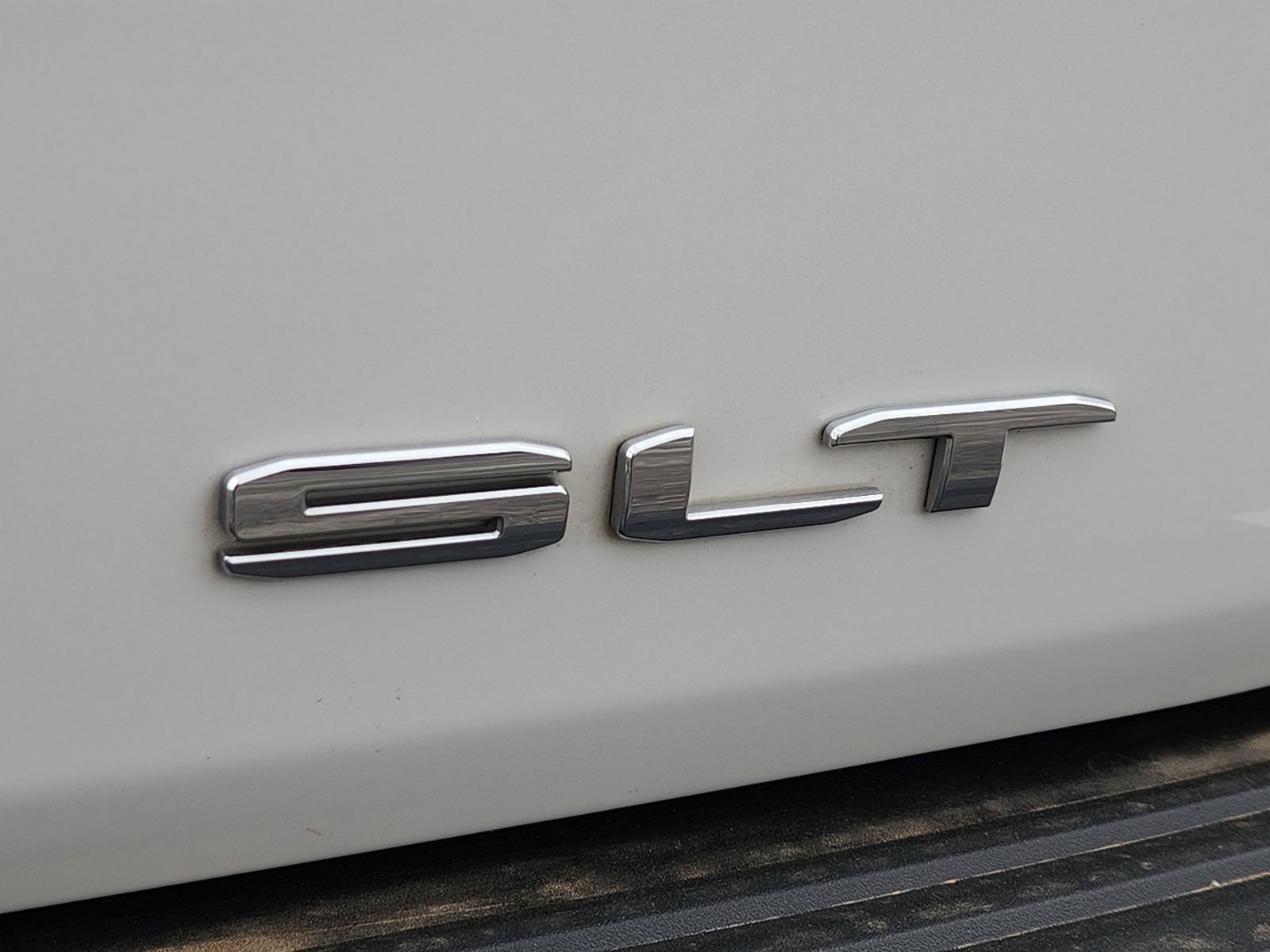 Used 2024 GMC Yukon SLT AWD/4WD image 13