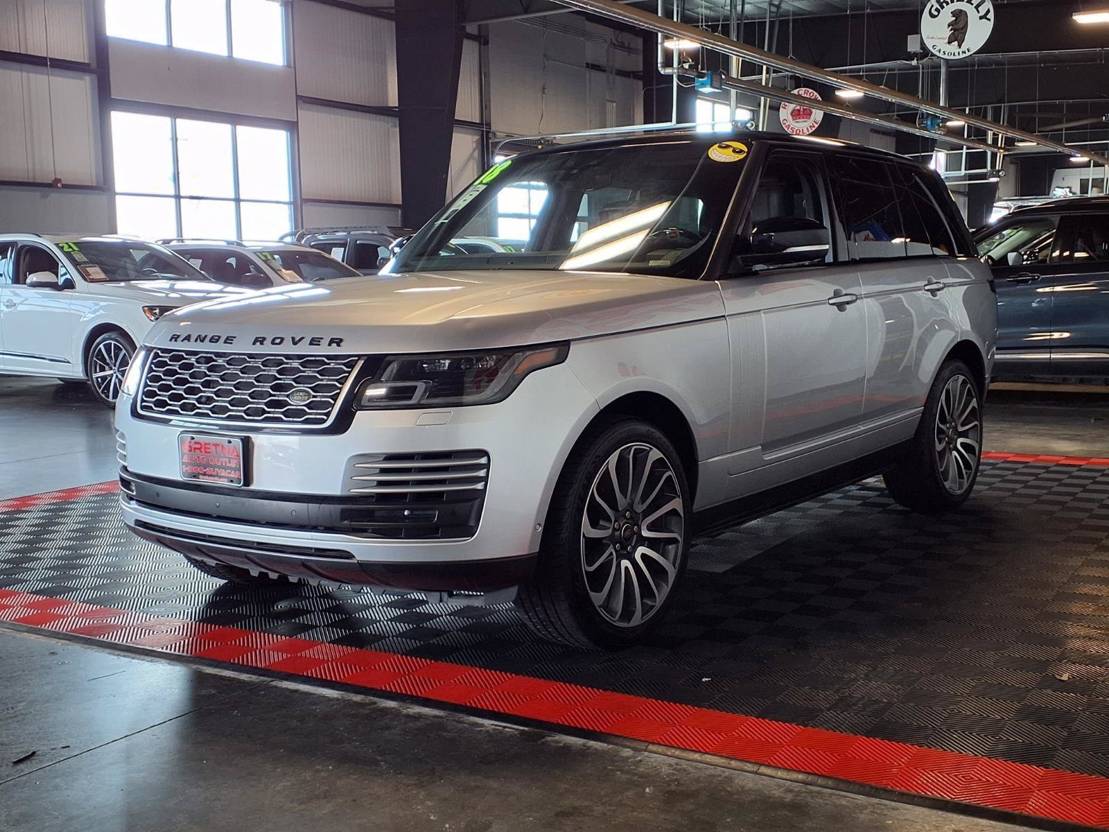 Used 2018 Land Rover Range Rover Supercharged AWD/4WD image 3