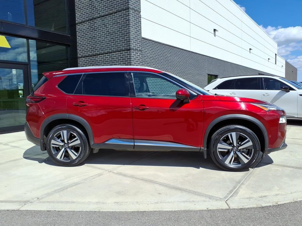 Used 2022 Nissan Rogue SL w/ SL Premium Package image 8