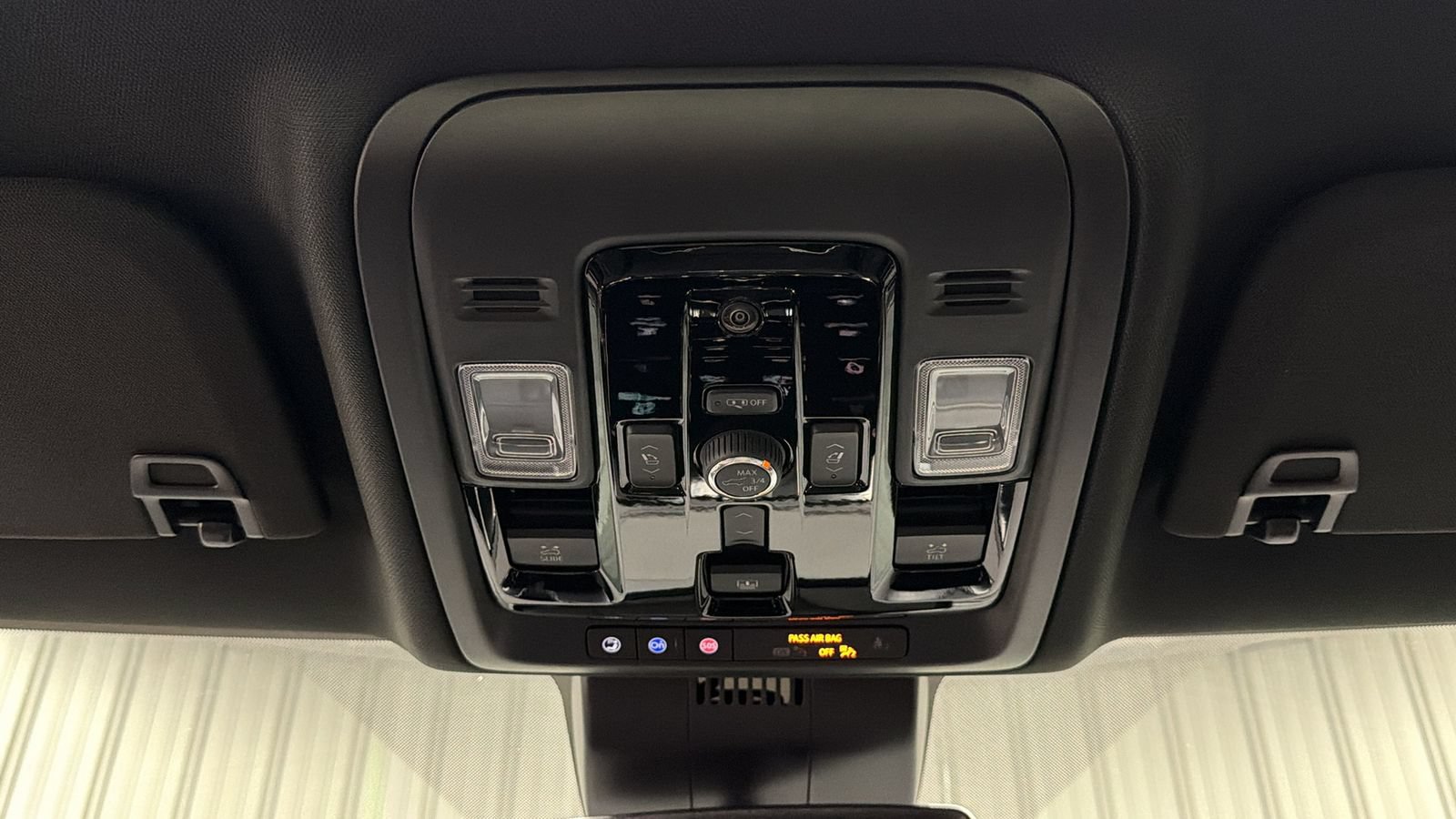 Used 2026 GMC Yukon Denali w/ Sun & Power Step Package AWD/4WD image 33