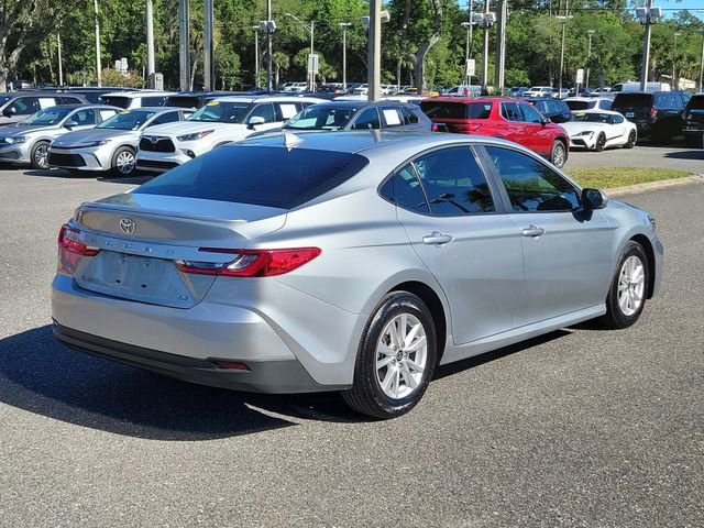 Used 2025 Toyota Camry LE w/ Convenience Package FWD image 4
