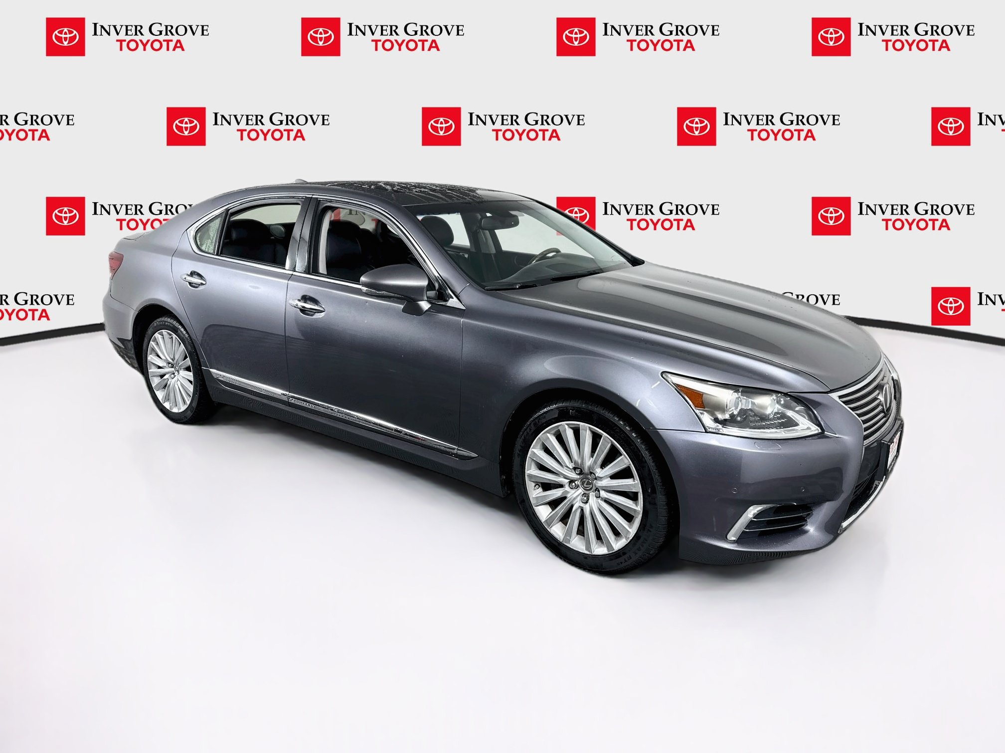 Used 2015 Lexus LS 460 AWD w/ Comfort Package image 3
