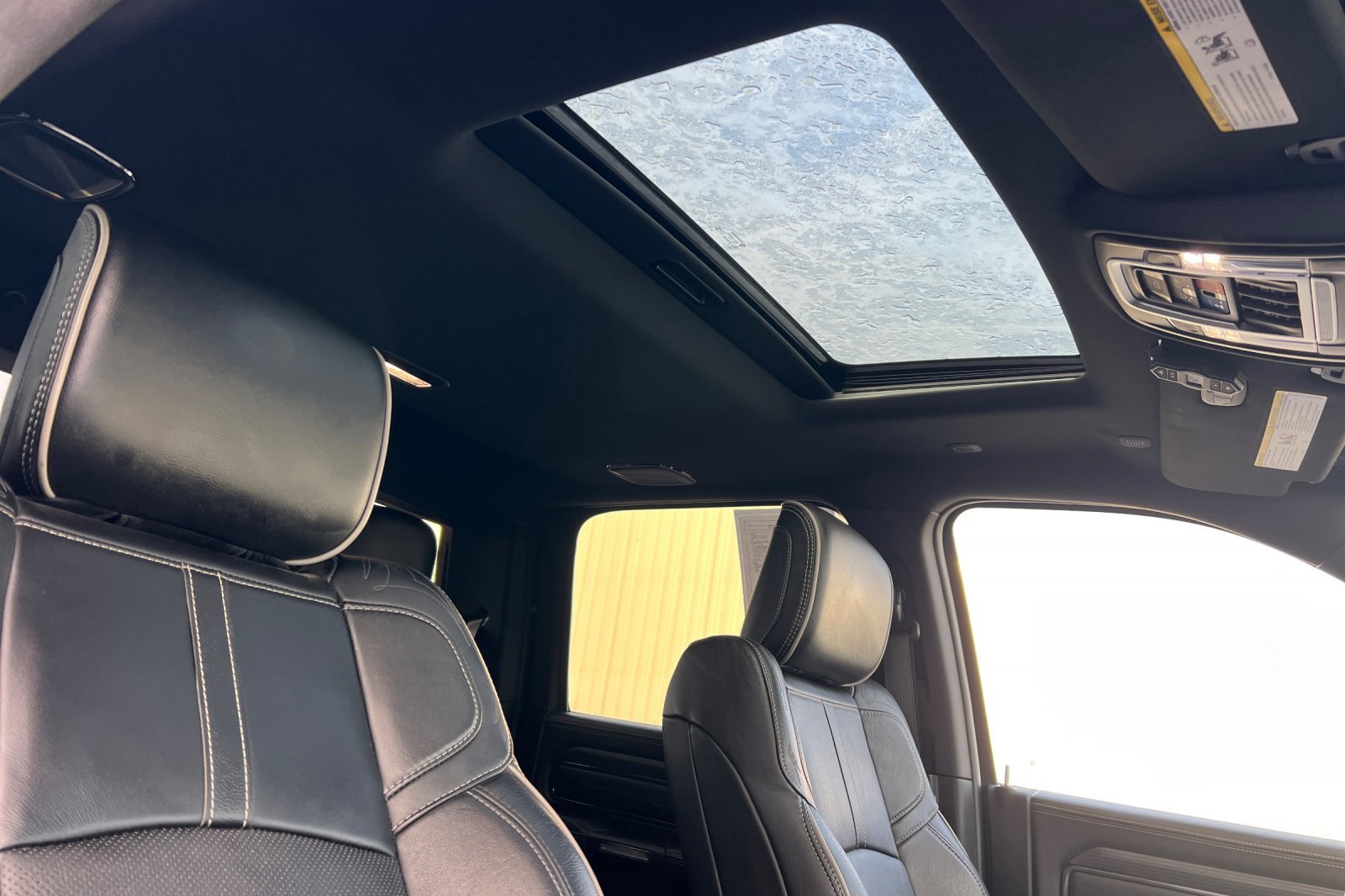 Used 2024 RAM 2500 Limited image 17