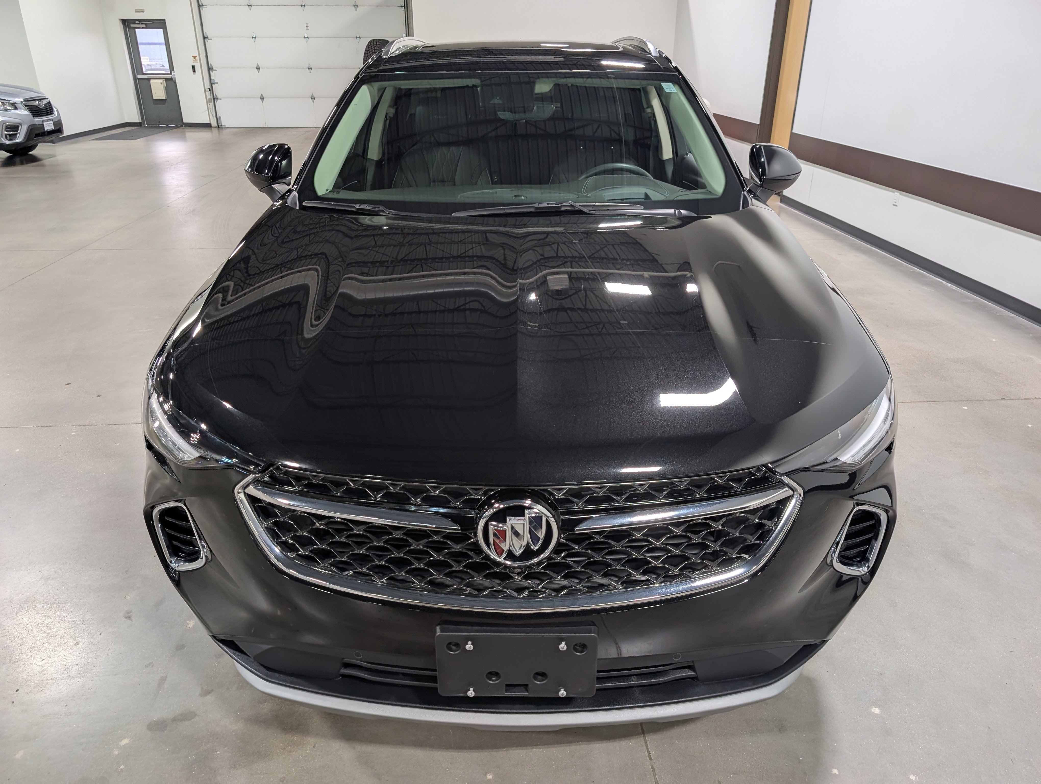 Used 2023 Buick Envision Avenir image 8