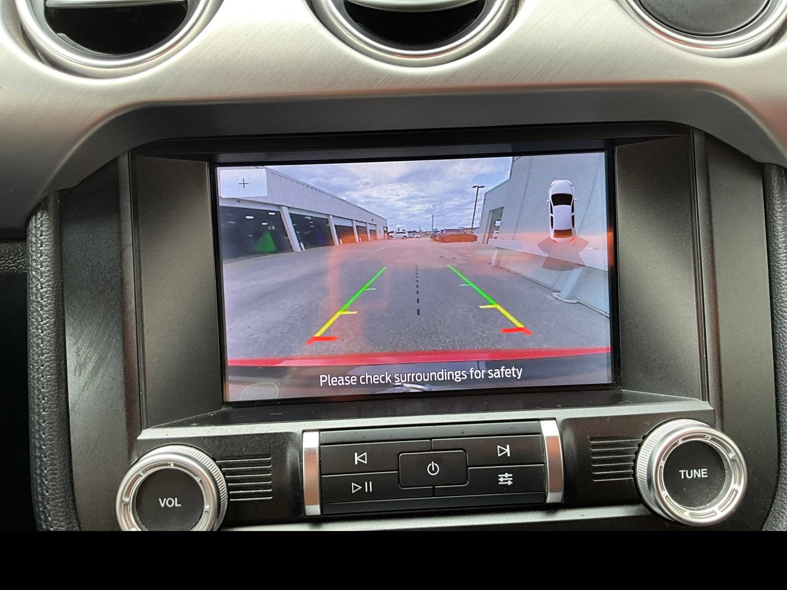Used 2020 Ford Mustang Premium RWD image 6