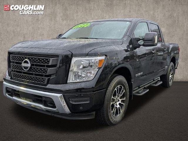 Certified 2024 Nissan Titan SV w/ SV Convenience Package image 3