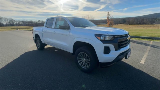 New 2026 Chevrolet Colorado LT image 2