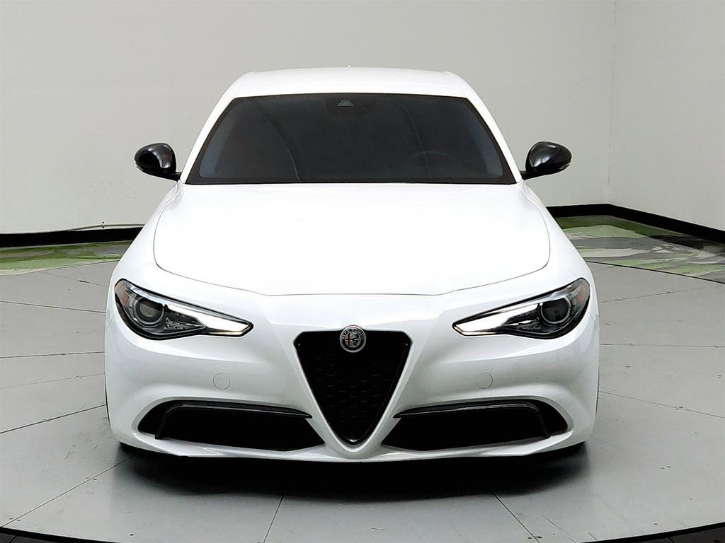 Used 2020 Alfa Romeo Giulia w/ Nero Edizione image 2