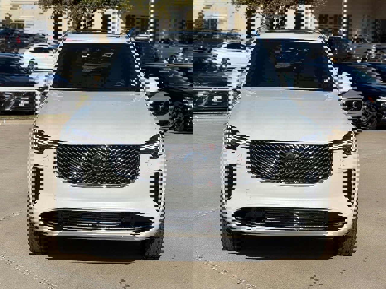 New 2025 Volvo XC90 T8 Plus w/ Protection Package Premier image 3