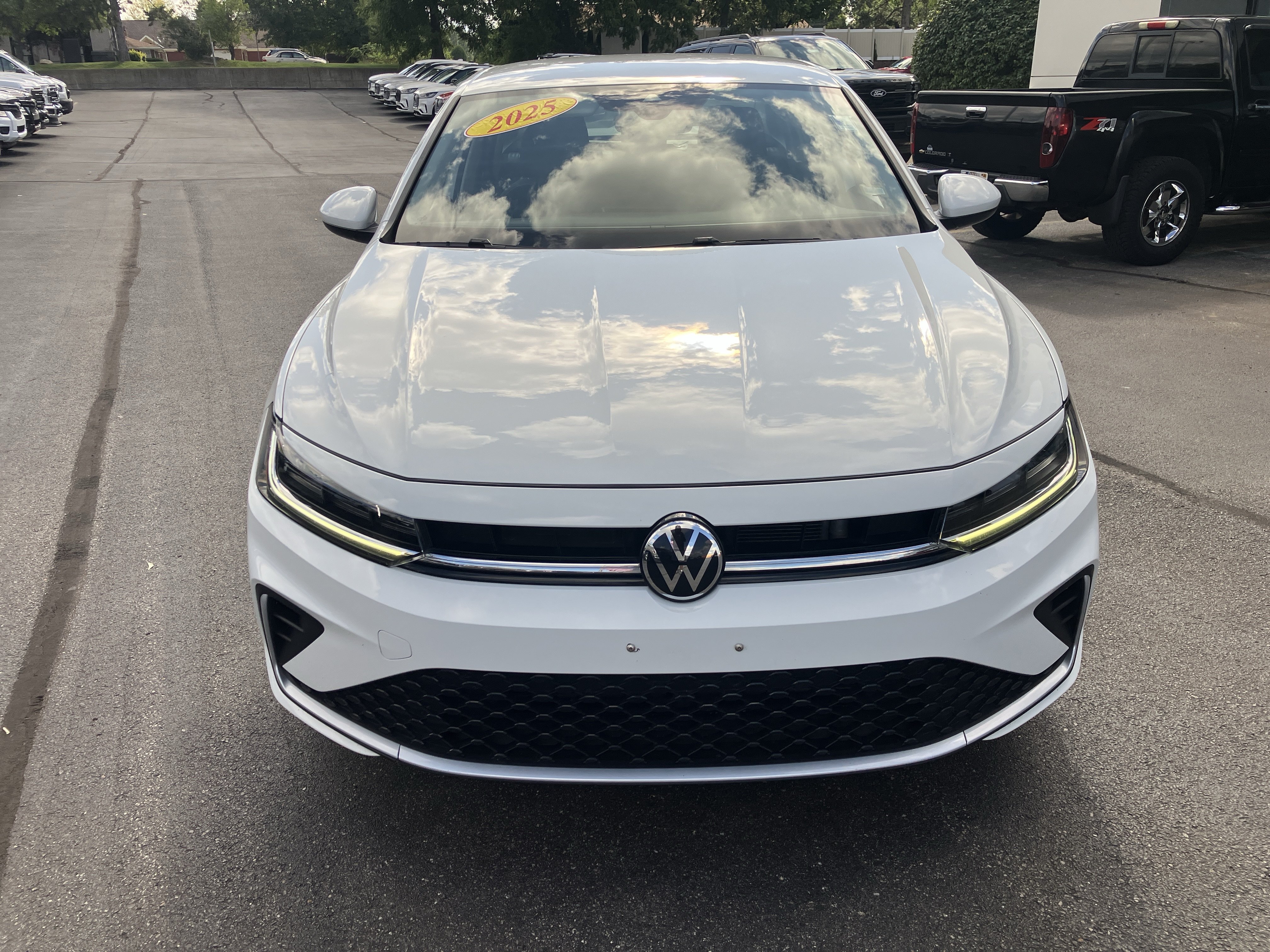 Used 2025 Volkswagen Jetta S FWD image 2