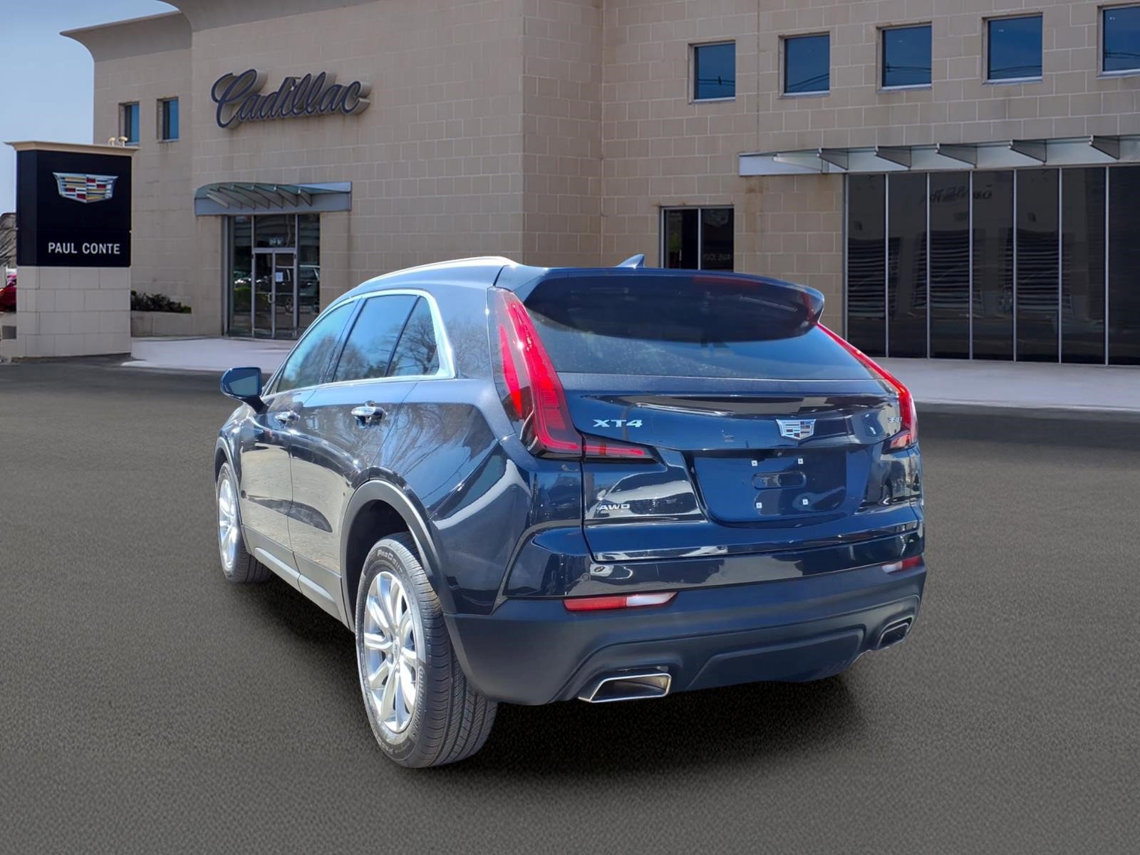 Certified 2023 Cadillac XT4 Luxury w/ Cold Weather Package AWD/4WD image 6