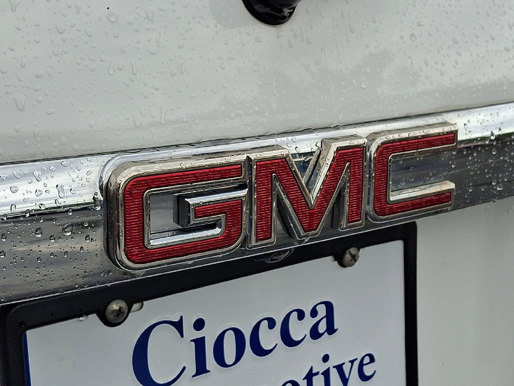 Used 2019 GMC Acadia SLE w/ LPO, Floor Liner Package AWD/4WD image 30