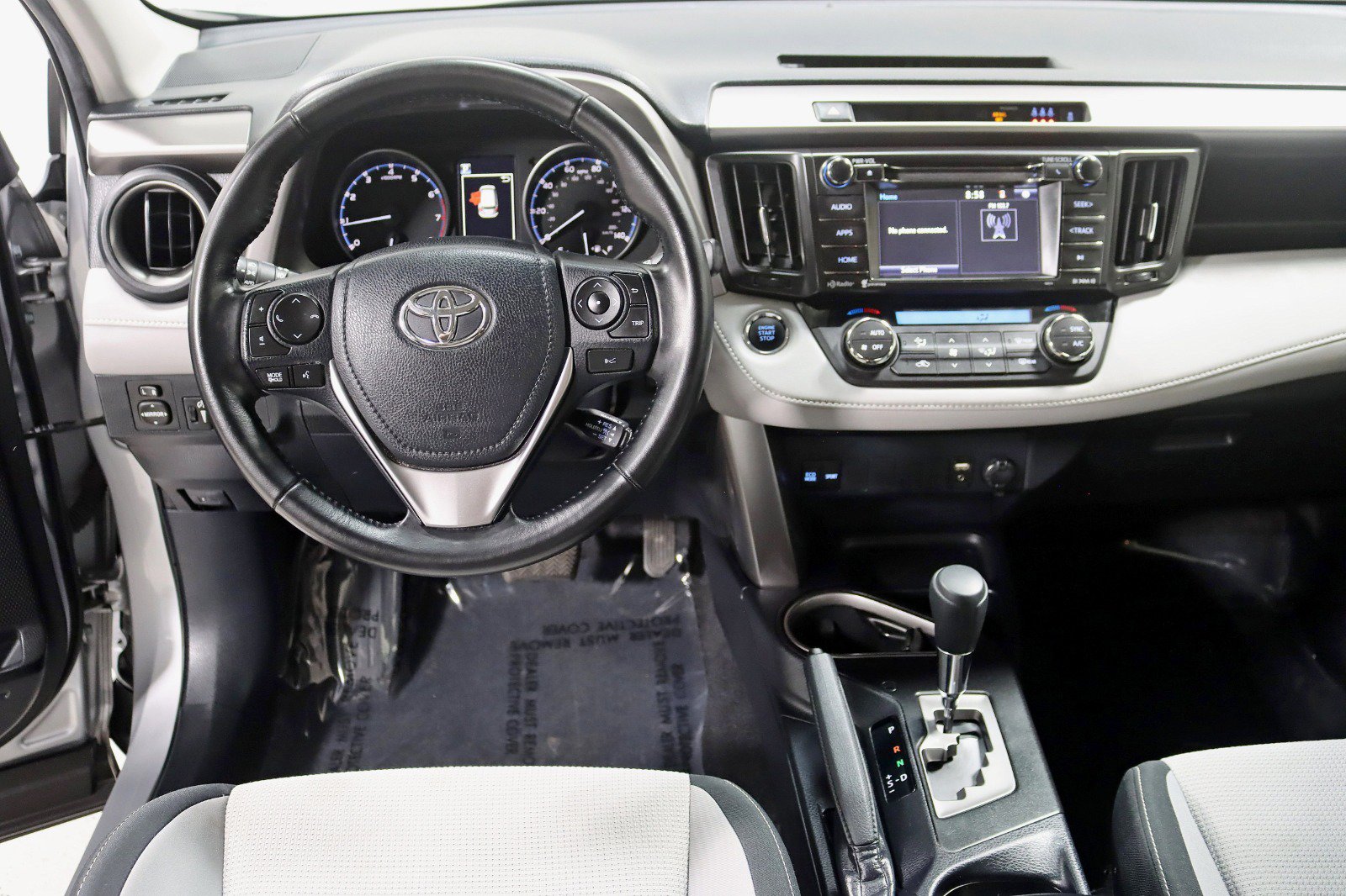 Used 2018 Toyota RAV4 XLE w/ Plus Extra Value Package AWD/4WD image 13