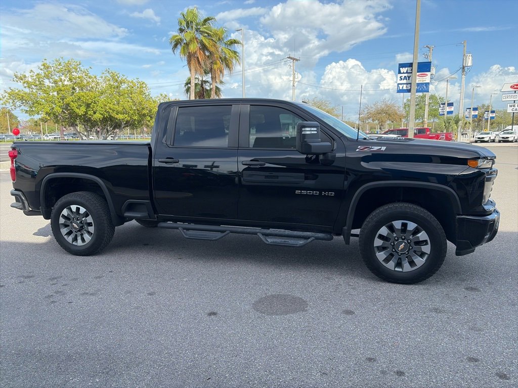 Used 2024 Chevrolet Silverado 2500 Custom w/ Custom Value Package image 4