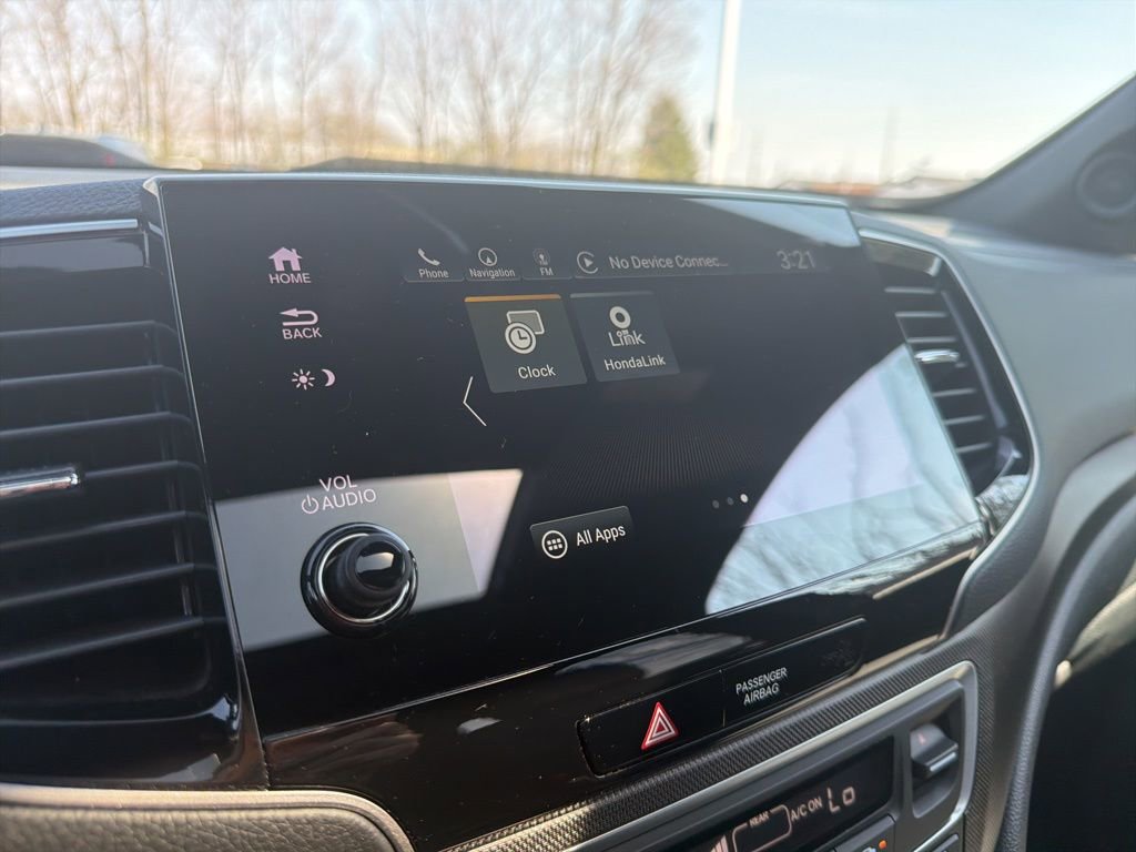 Used 2023 Honda Passport TrailSport image 33