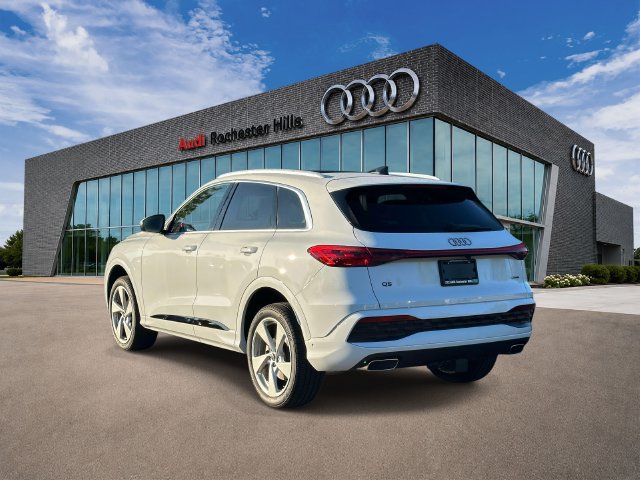 Certified 2025 Audi Q5 Premium Plus w/ Premium Plus AWD/4WD image 4