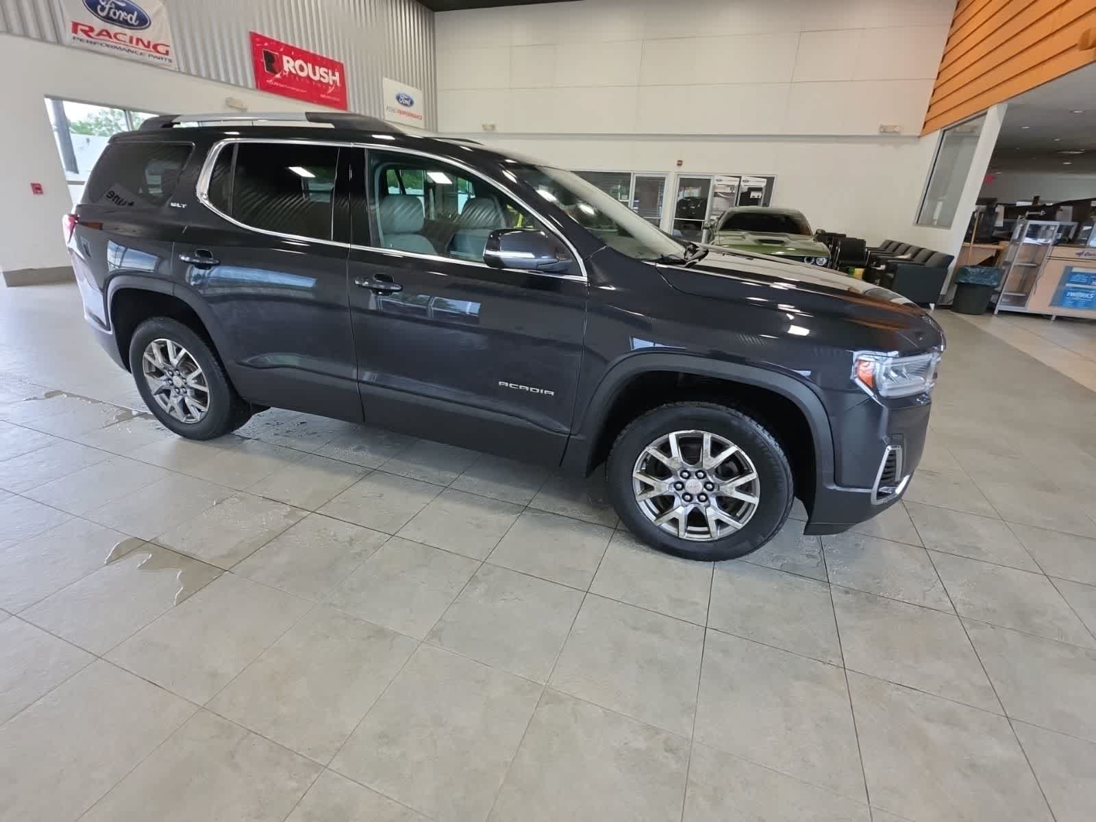 Used 2020 GMC Acadia SLT w/ GMC Pro Grade Package AWD/4WD image 6