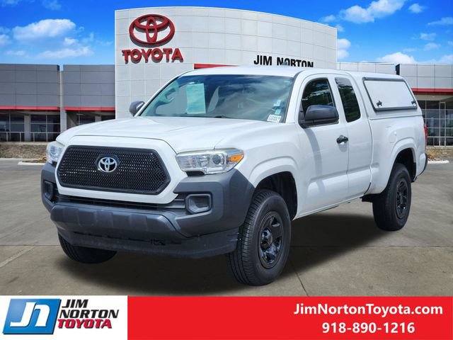 Used 2017 Toyota Tacoma SR RWD image 3