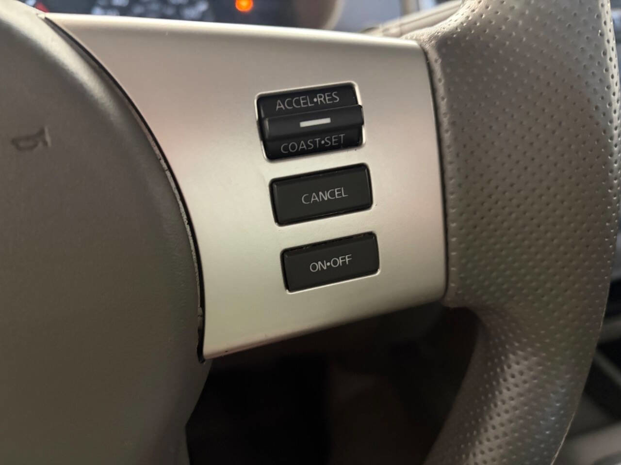 Used 2014 Nissan Frontier SV AWD/4WD image 24