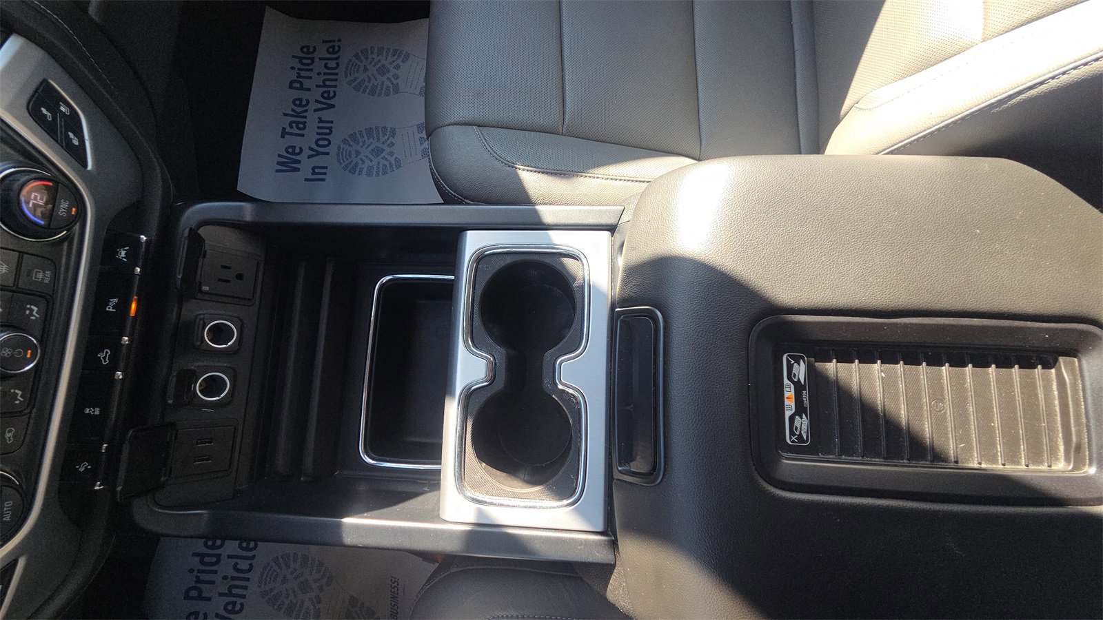 Used 2018 GMC Sierra 1500 SLT w/ SLT Premium Package image 31