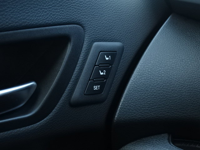 New 2026 Toyota Sienna Platinum AWD/4WD image 30