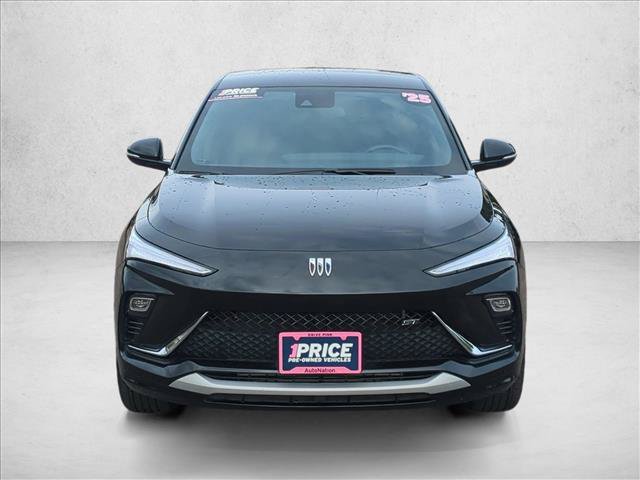 Used 2025 Buick Envista Sport Touring FWD image 2