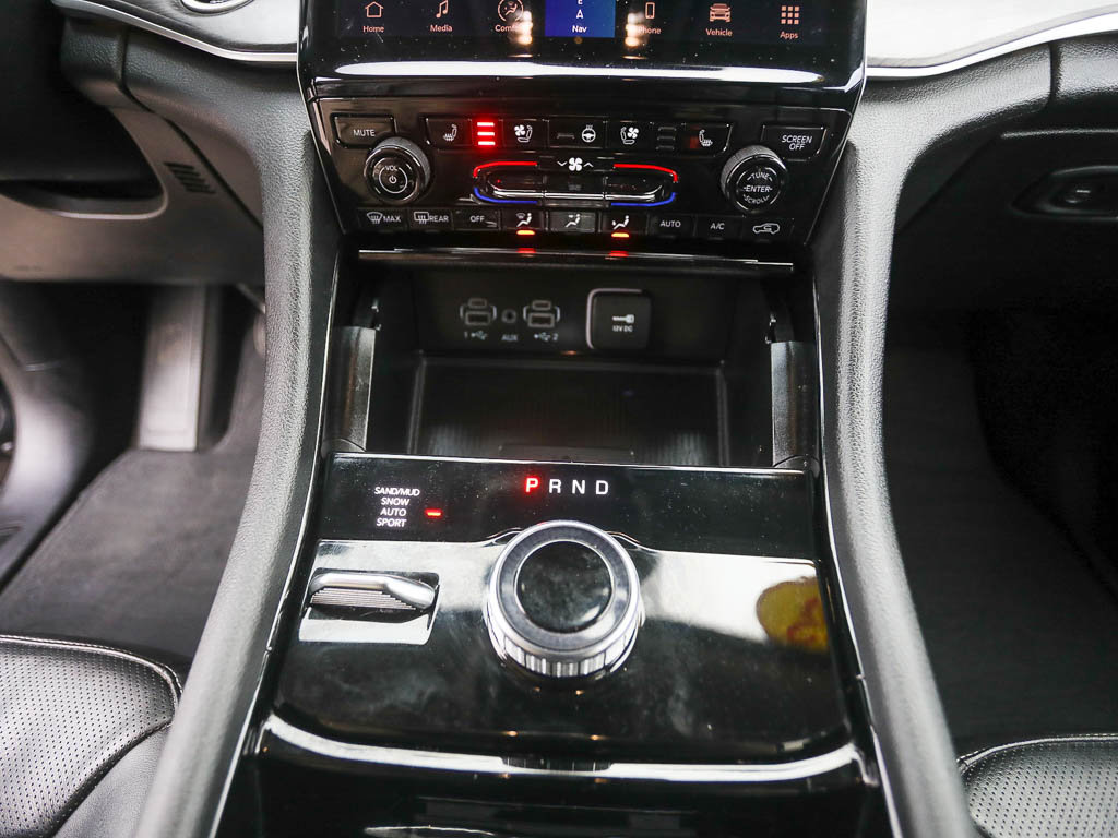 Used 2023 Jeep Grand Cherokee L Limited w/ Luxury Tech Group II image 20