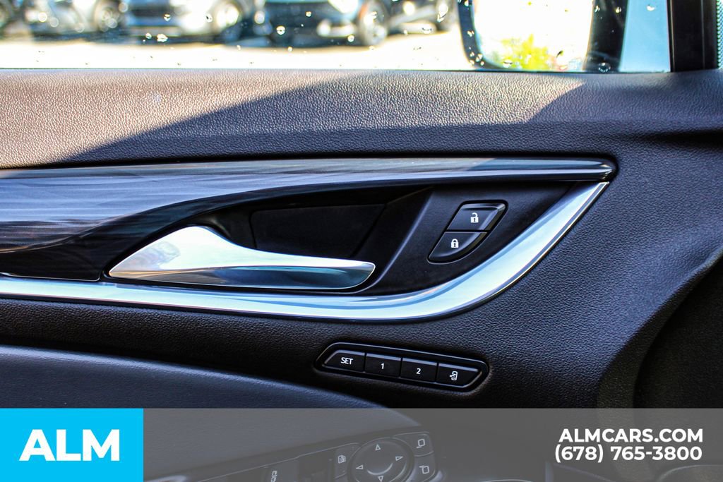 Used 2024 Buick Enclave Premium image 42