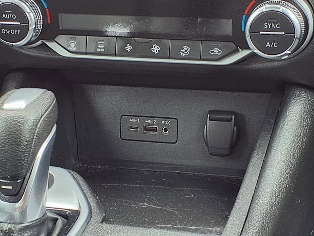 Used 2021 Nissan Sentra SV w/ Trunk Package image 16