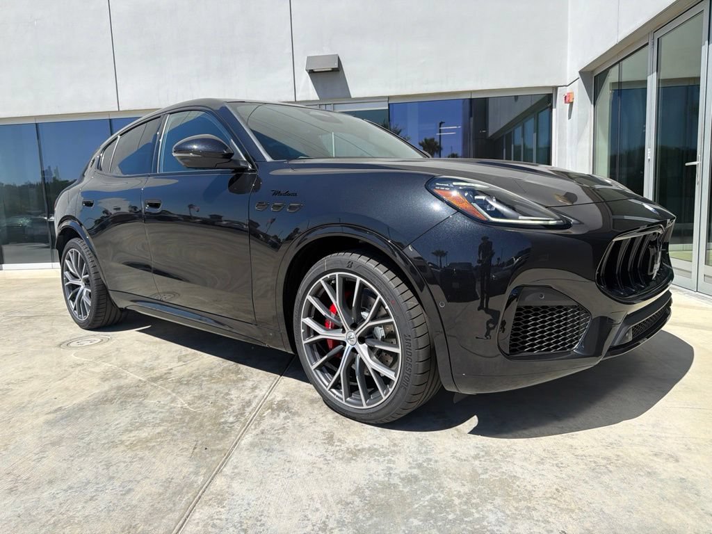 New 2026 Maserati Grecale Modena AWD/4WD image 1