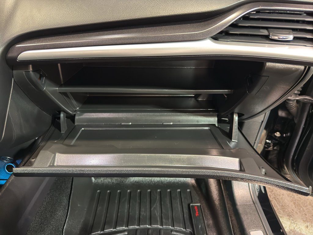 Used 2018 Ford Fusion Titanium AWD/4WD image 24