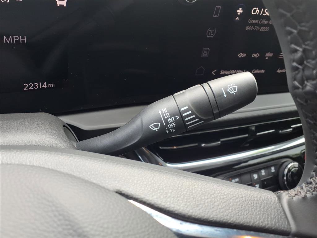 Used 2025 Buick Envista Sport Touring FWD image 21