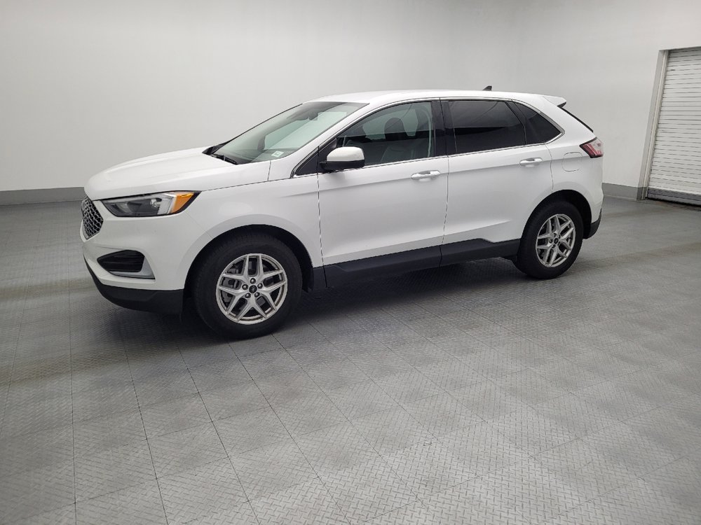Used 2023 Ford Edge SEL image 2