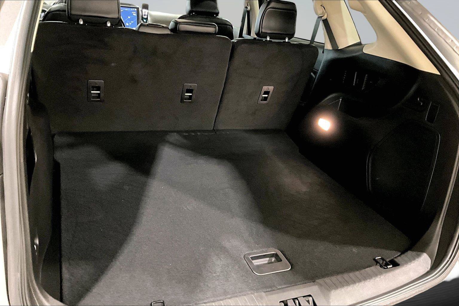 Used 2023 Ford Edge Titanium w/ Equipment Group 301A AWD/4WD image 5