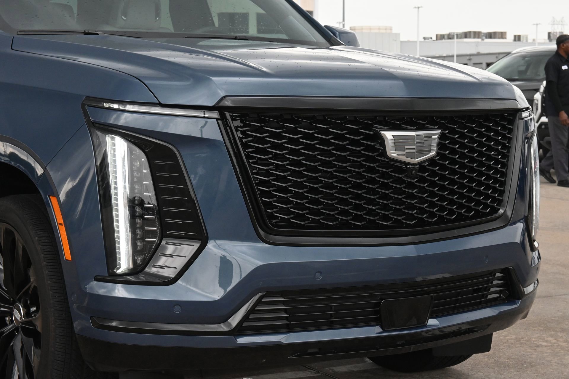 Certified 2026 Cadillac Escalade Platinum Sport w/ LPO, ONYX Package AWD/4WD image 27