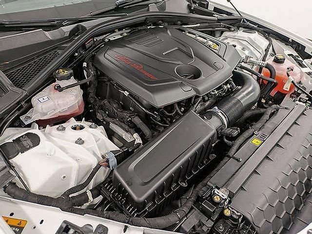 Used 2024 Alfa Romeo Giulia Veloce image 34