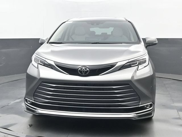 New 2026 Toyota Sienna Limited FWD image 20