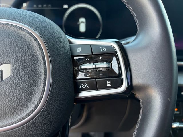 Used 2024 Kia Carnival SX image 30