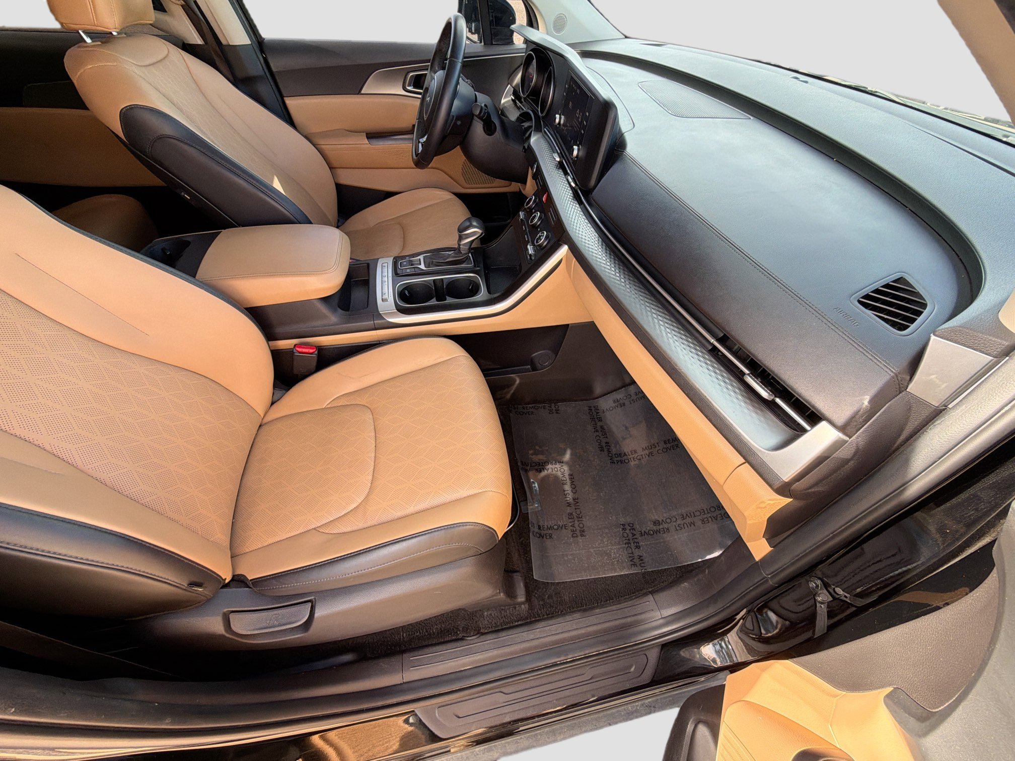 Used 2023 Kia Carnival LX image 14