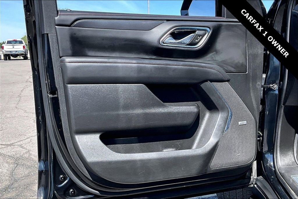 Used 2023 Chevrolet Suburban RST w/ Luxury Package AWD/4WD image 19
