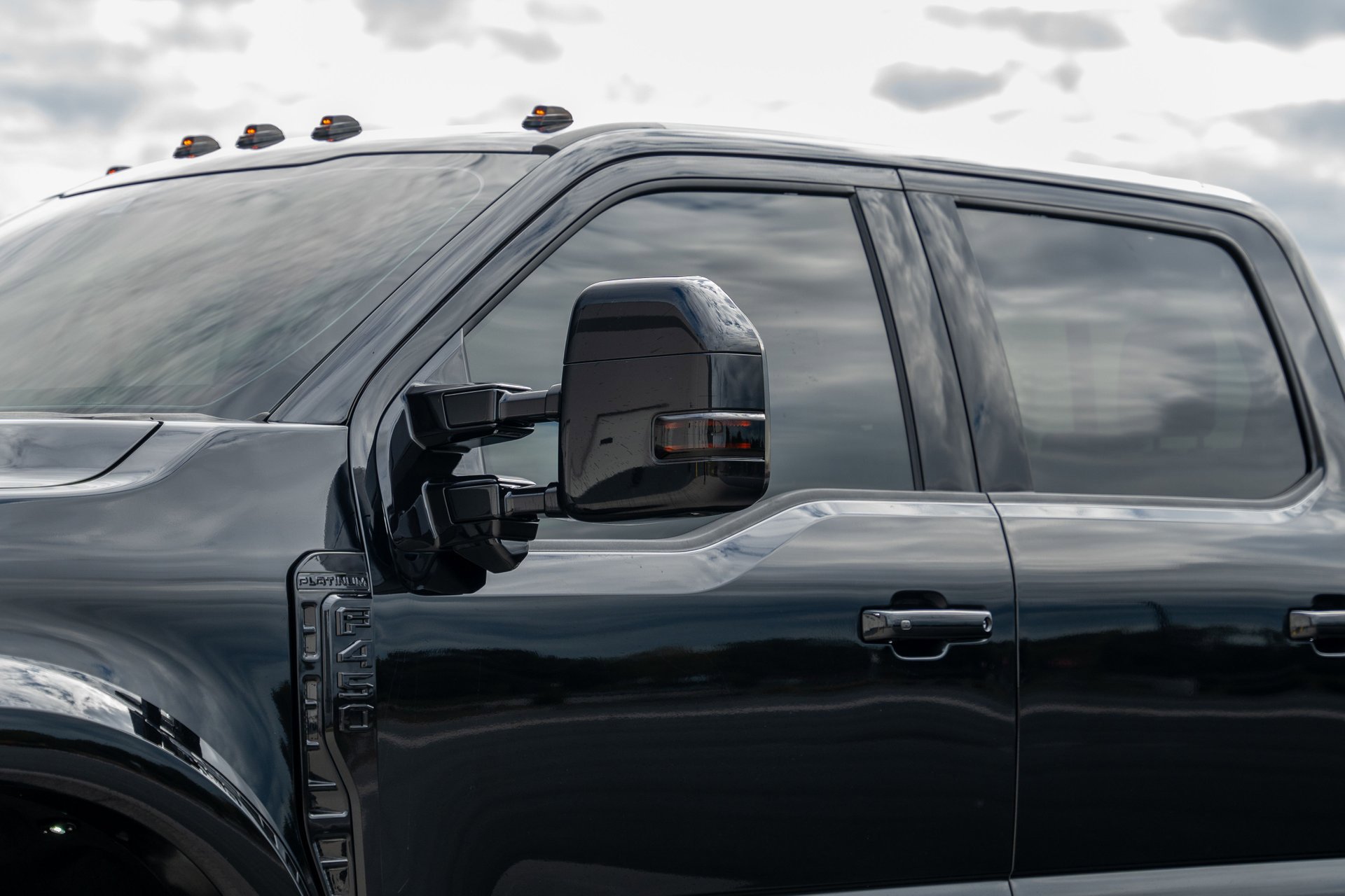 Used 2025 Ford F450 Platinum image 19