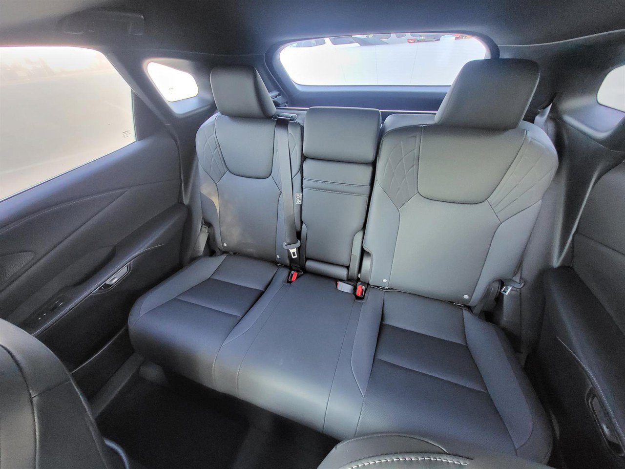 Used 2023 Lexus RX 350 Premium w/ Accessory Package image 15