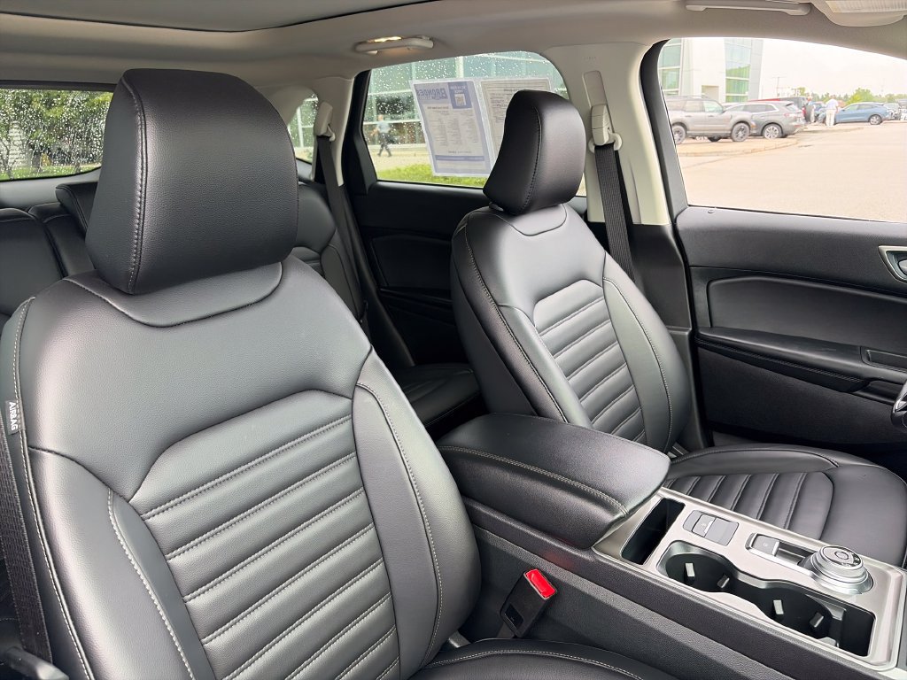 Used 2024 Ford Edge SEL w/ Convenience Package AWD/4WD image 12