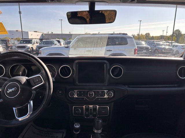 Used 2022 Jeep Wrangler Unlimited Sahara w/ Cold Weather Group AWD/4WD image 27