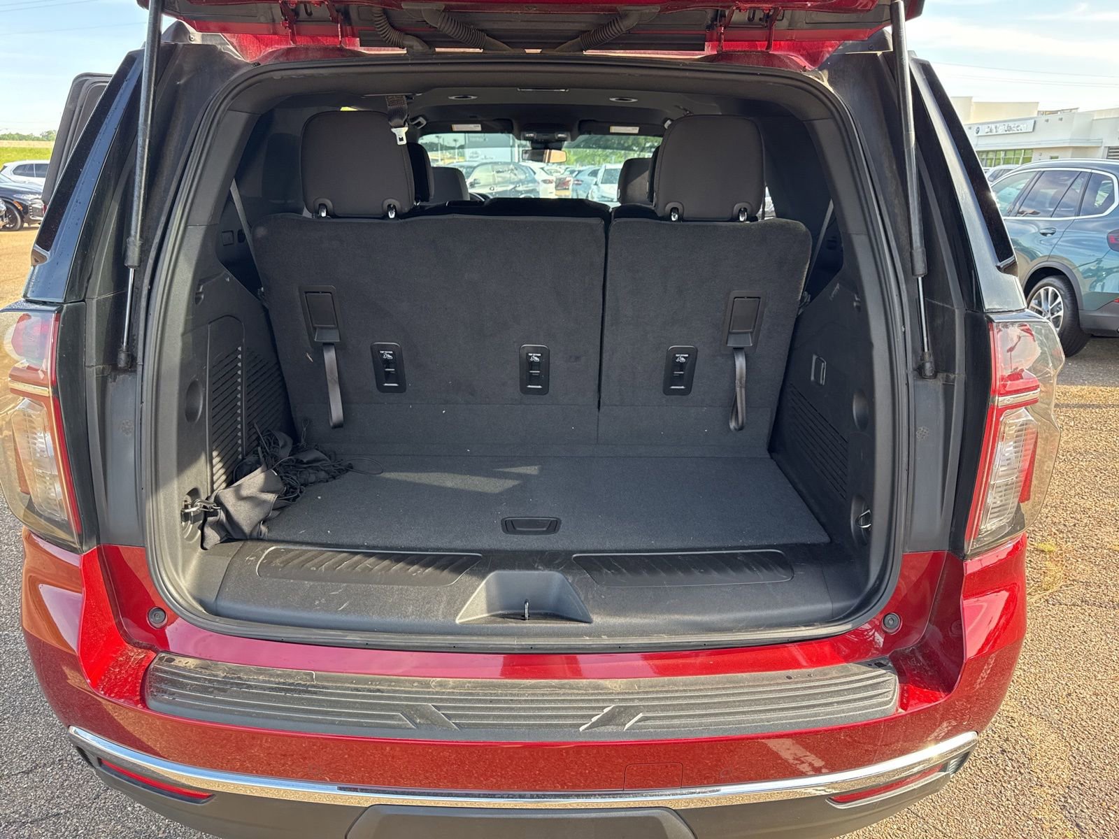 Used 2024 Chevrolet Tahoe LS image 9