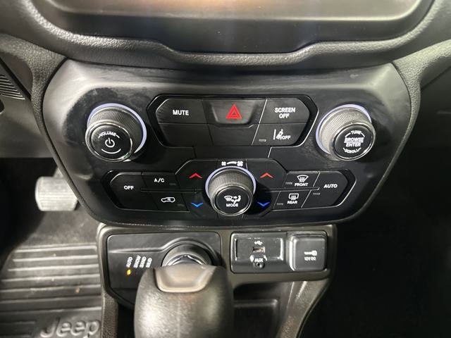 Used 2022 Jeep Renegade Latitude image 45