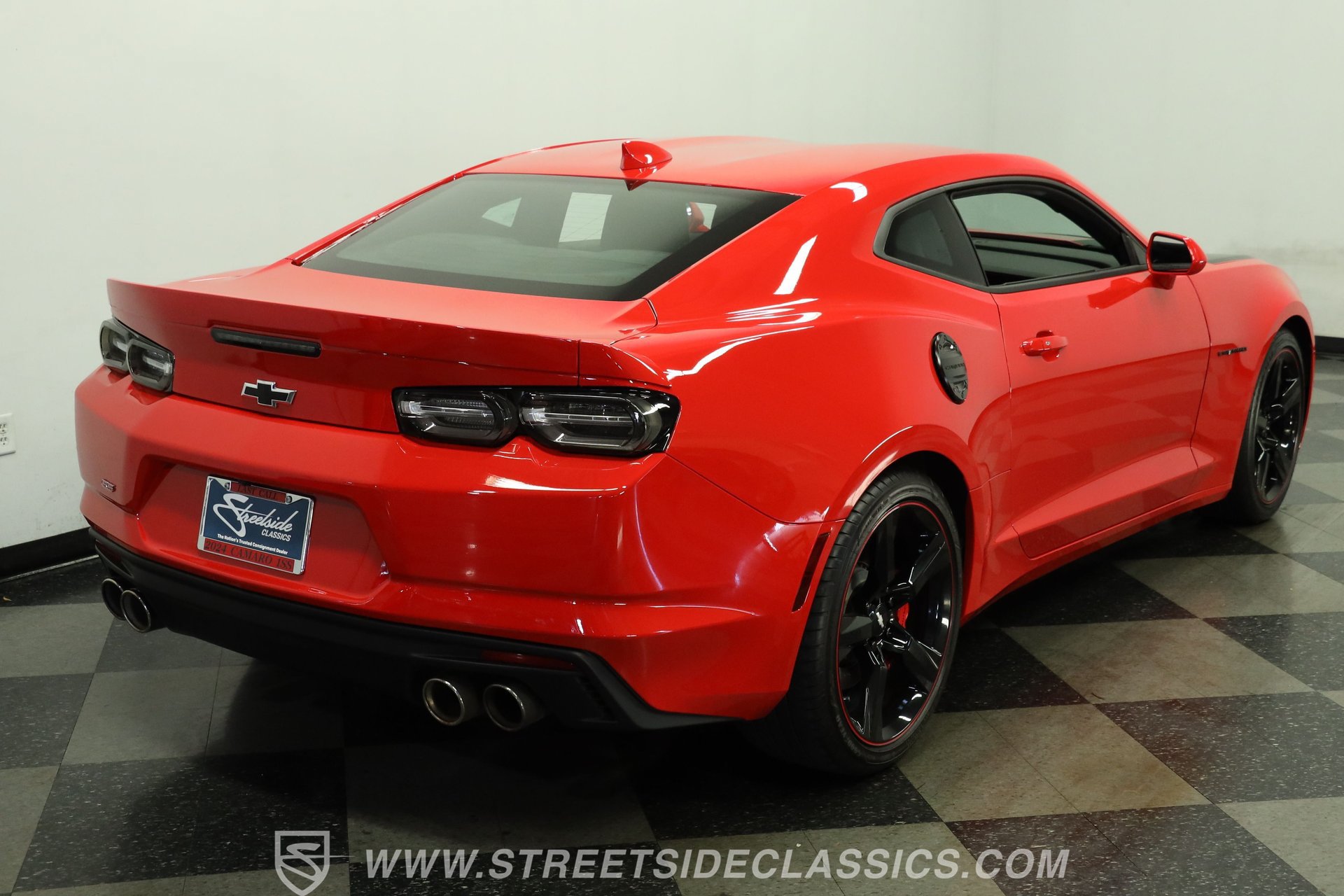 Used 2024 Chevrolet Camaro SS RWD image 11