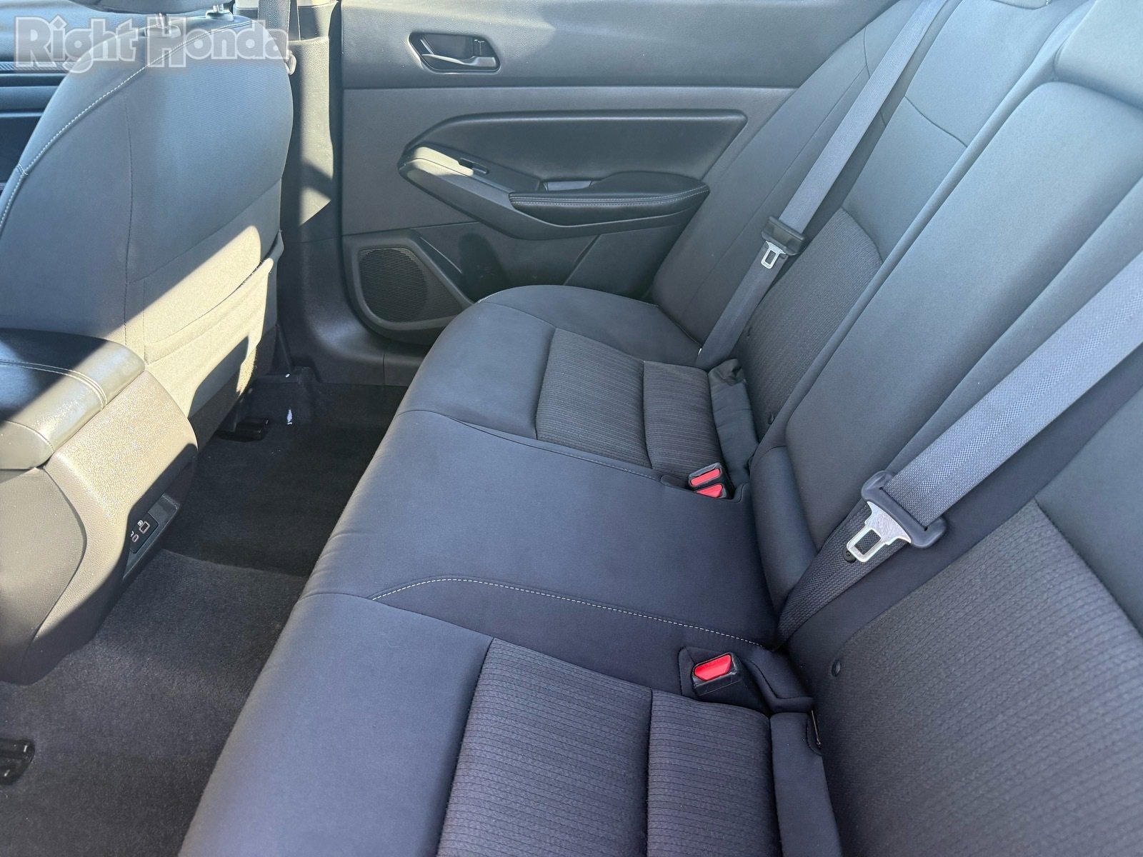 Used 2024 Nissan Altima 2.5 SV image 26