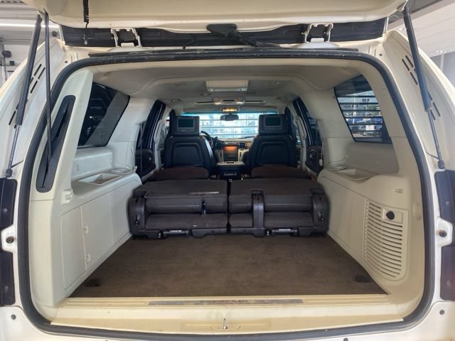 Used 2013 Cadillac Escalade ESV Platinum AWD/4WD image 9