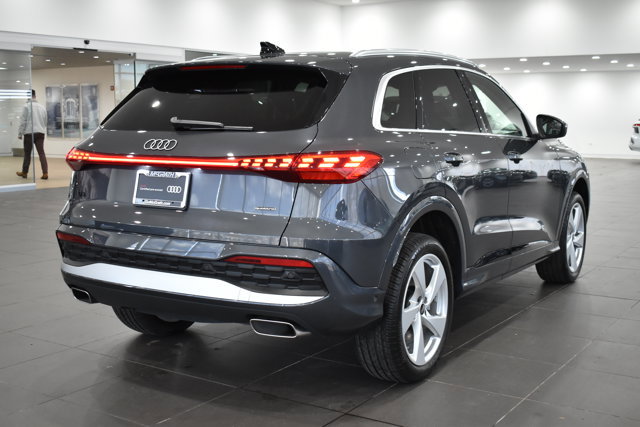 Used 2025 Audi Q5 Premium Plus w/ Premium Plus AWD/4WD image 11